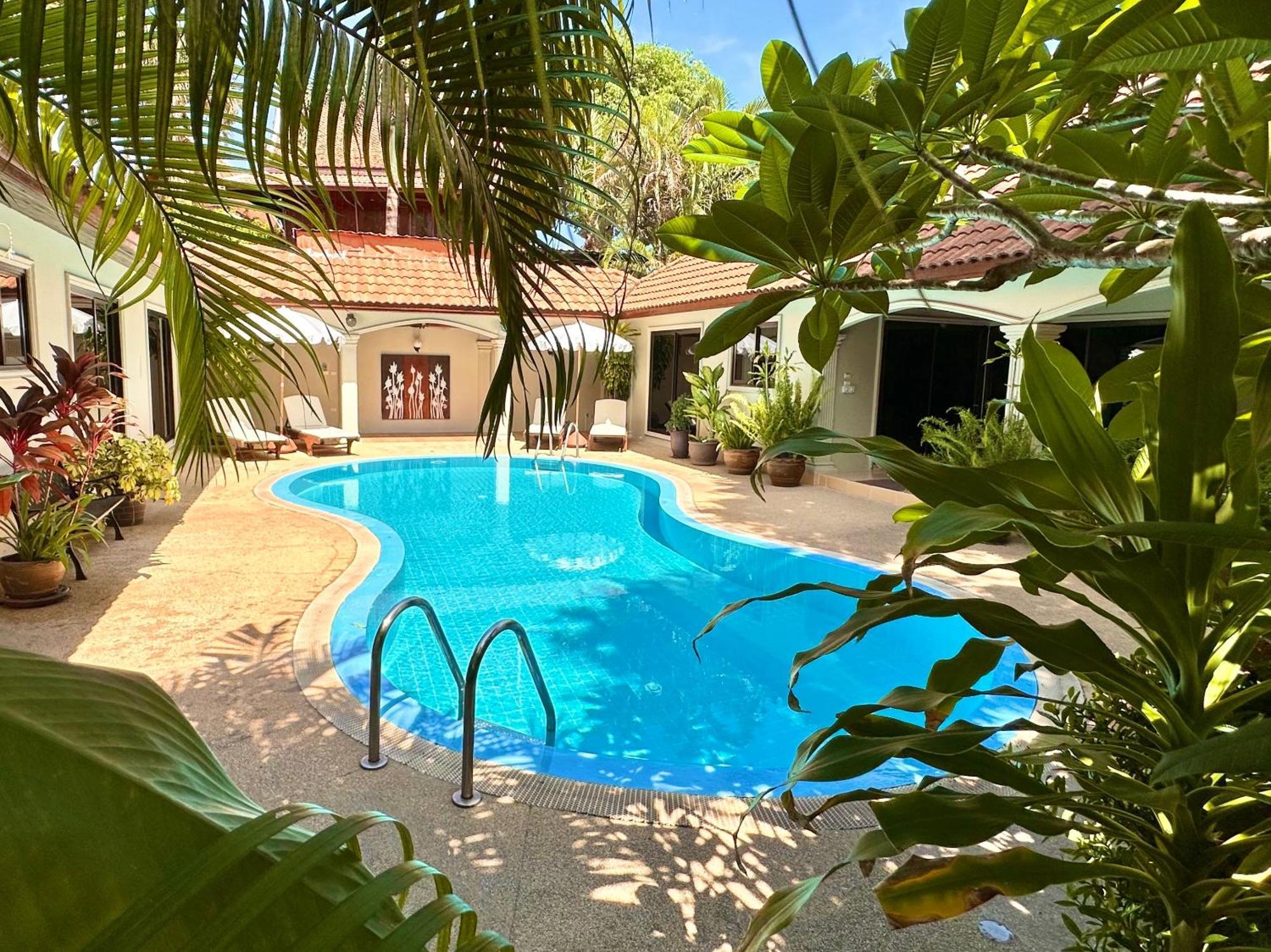 Coconut Paradise Holiday Villas Phuket Bagian luar foto